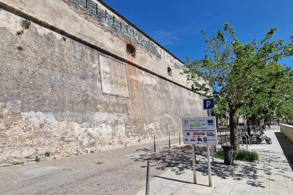 Suite Au Coeur De La Citadelle By Monarca บาสเตีย ภายนอก รูปภาพ